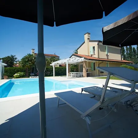 Villa Lydia Albarella Island