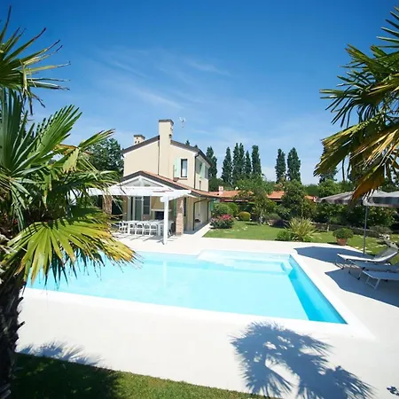 וילה Lydia Albarella Island