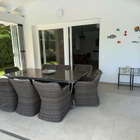 Vila Lydia Albarella Island