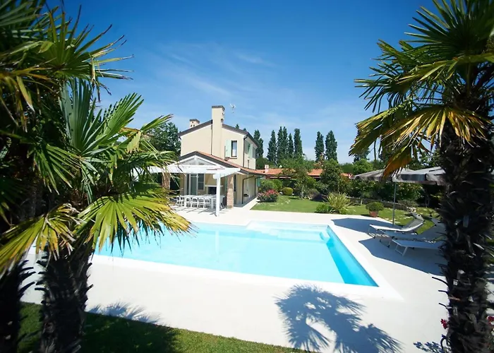 Vila Lydia Albarella Island